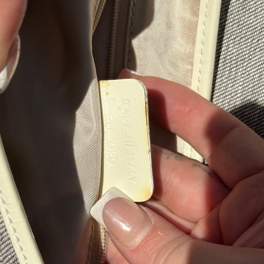 Dior Gray and Cream Shoulder Bag - Picture 5 of 9